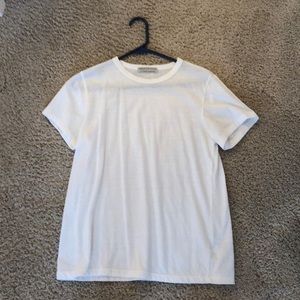 Basic white t shirt